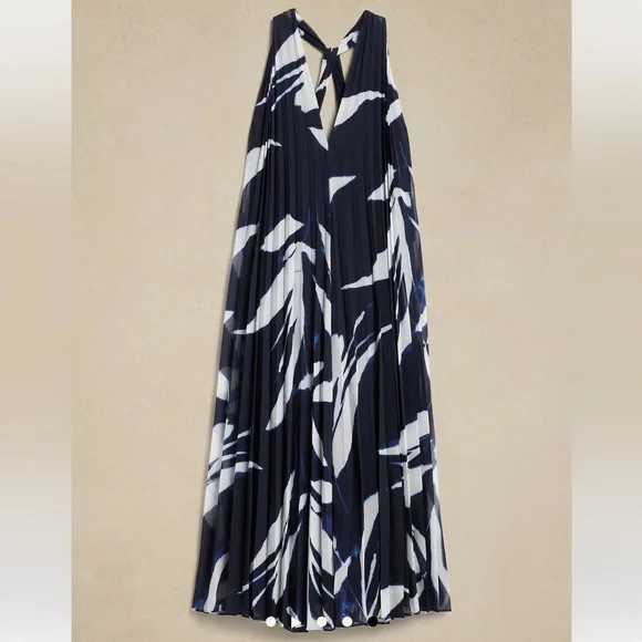 NEW! BANANA REPUBLIC Pleated Maxi Dress in Black, Size Large - Picture 4 of 9